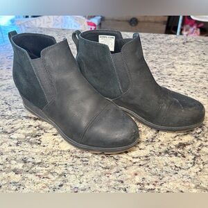 Sorel, Size 11, Black Evie Leather Wedge Ankle Boot